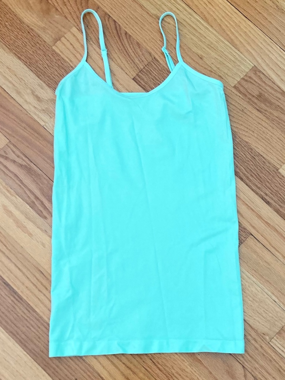 Women’s size small Wish & Whim NWOT sea green tank top with adjustable straps